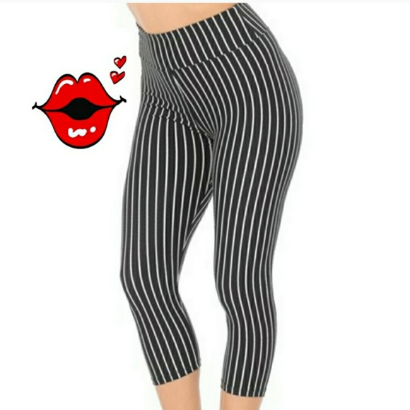 💜5/$25💜Capri leggings - Picture 4 of 7